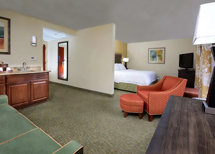 Top Hotels Near Wake Forest University